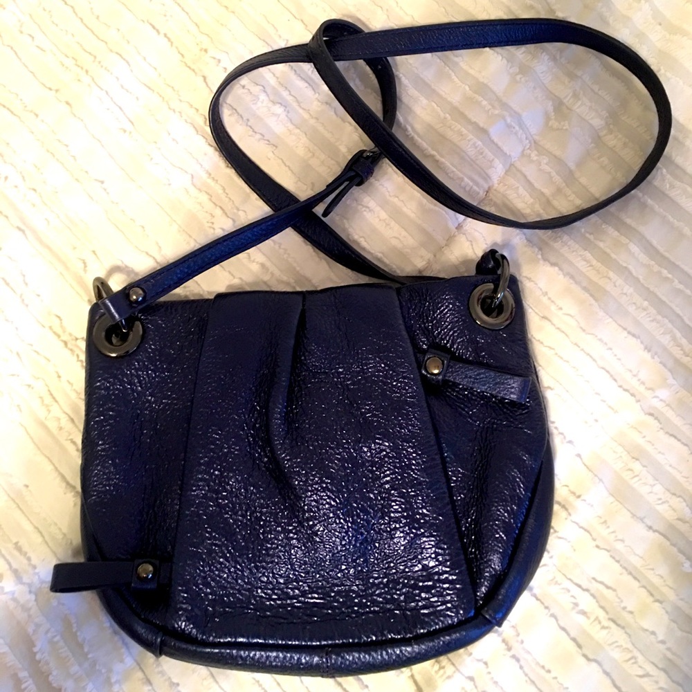 Vince Camuto Crossbody handbag 🌟